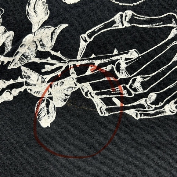 DOM Shirt Mens Large Graphic Tee Crewneck Balance Skull Rose Skeleton Peace Dark - Picture 5 of 5